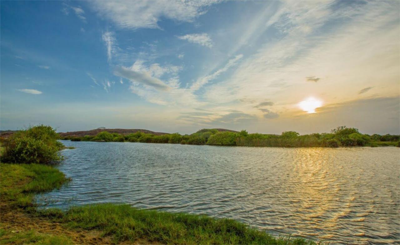 Nikara Nature Resort อารูกัมเบย์ ภายนอก รูปภาพ